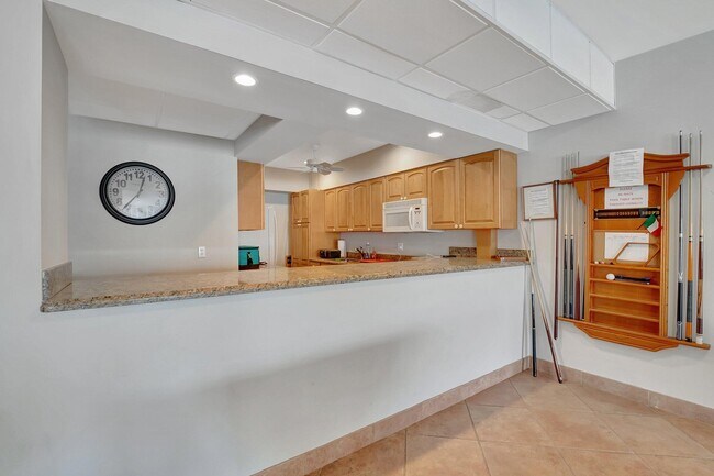 Building Photo - 3100 S Ocean Blvd