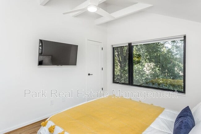 Building Photo - 123 Idlewild Ave