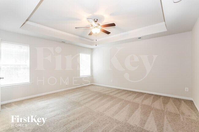Building Photo - 220 Wellbrook Dr