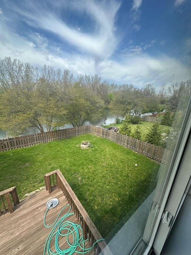 Building Photo - 22102 W Plymouth Cir