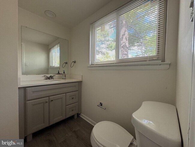 Building Photo - 10676 Muirfield Dr