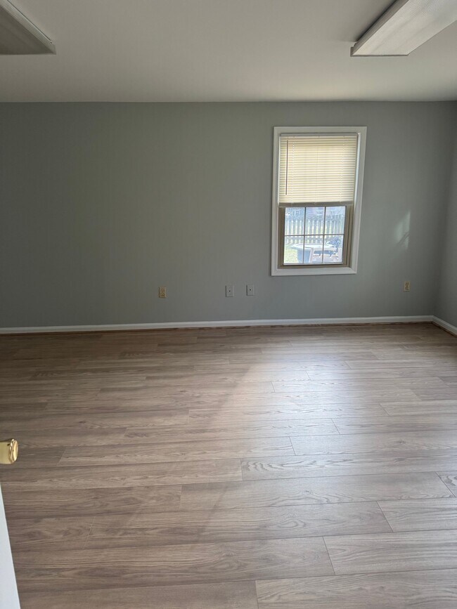 Building Photo - 8929 Bald Hill Pl