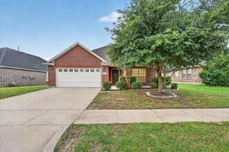 Building Photo - Beautiful Single Story in La Frontera Subdivision!
