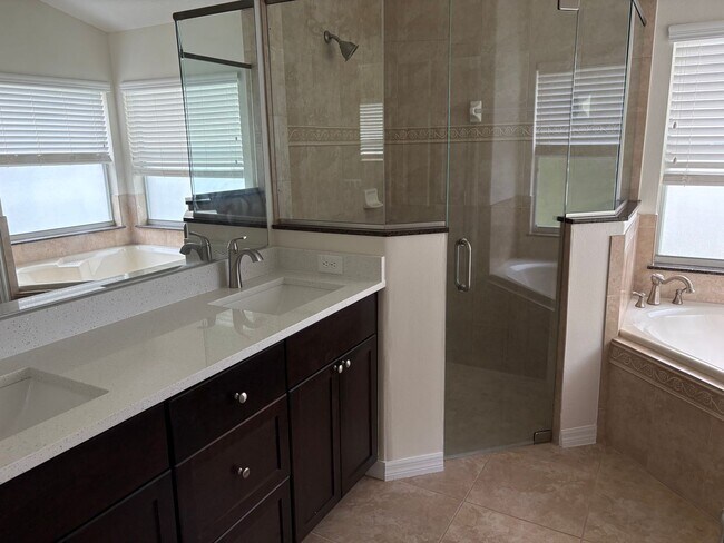 Building Photo - Gated community in quiet subdivision