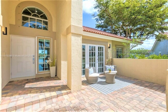 Building Photo - 1127 Laguna Springs Dr