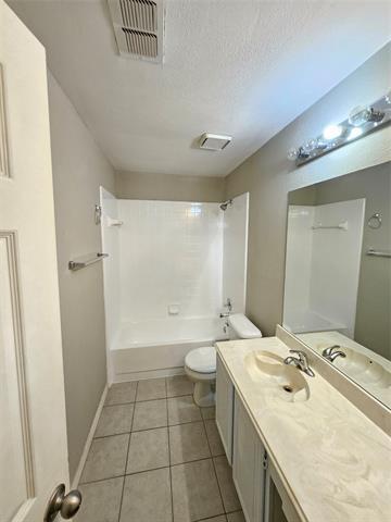 Building Photo - 4735 Hollow Tree Dr