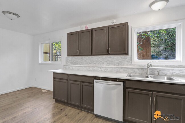 Building Photo - 12636 Silver Fox Ln