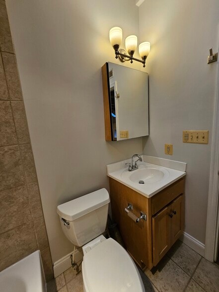 Bathroom - 718 N Stokes St