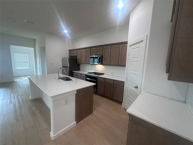 Building Photo - 2816 Foxwood St