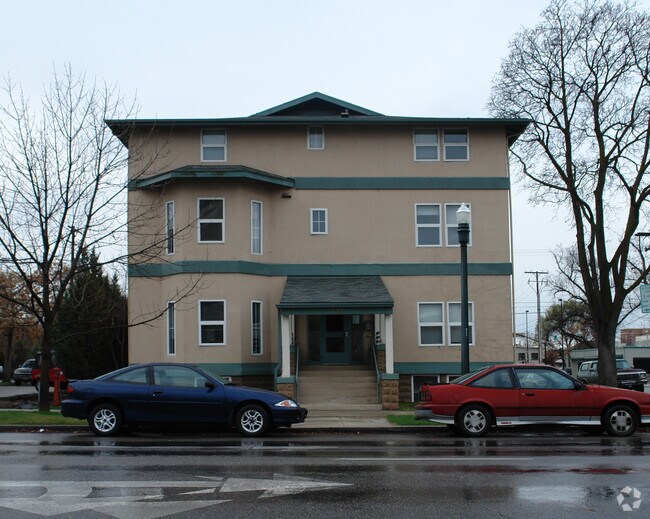 Building Photo - Senator Apartments