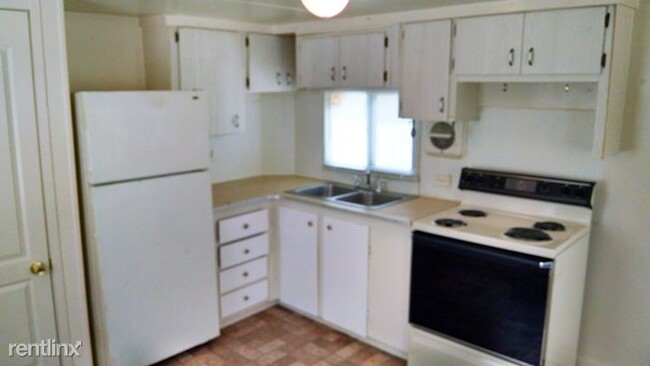 Building Photo - 2 br, 1 bath Mobile Home - 8045 McDaniel Road