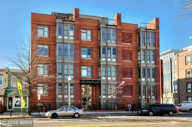 Building - 2910 Georgia Ave NW