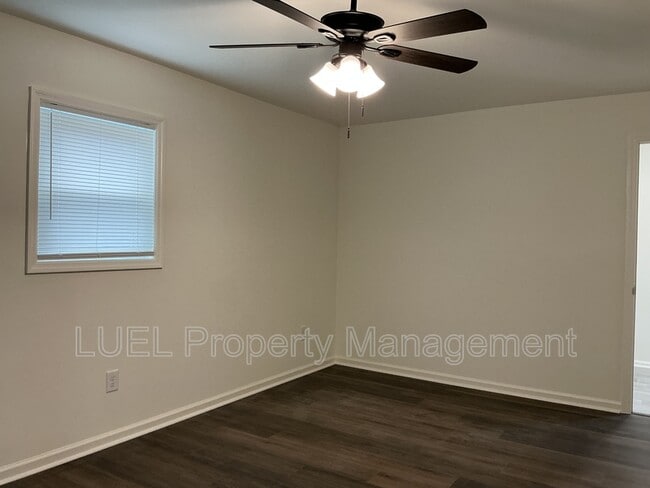 Building Photo - 1050 Bedford Ave