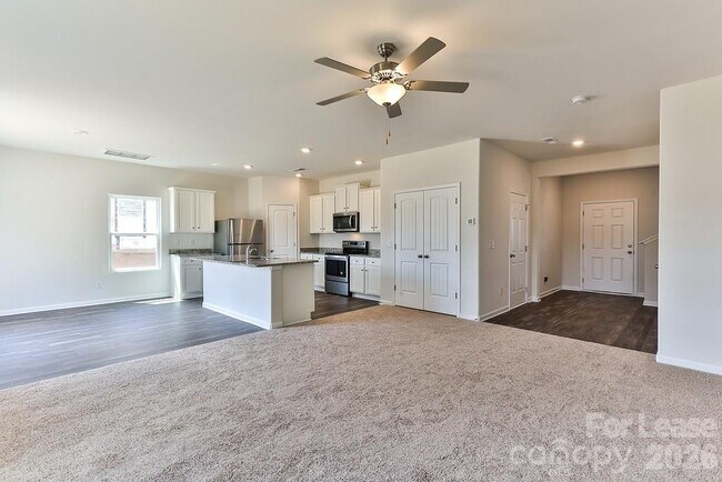 Building Photo - 6136 Ahoskie Dr
