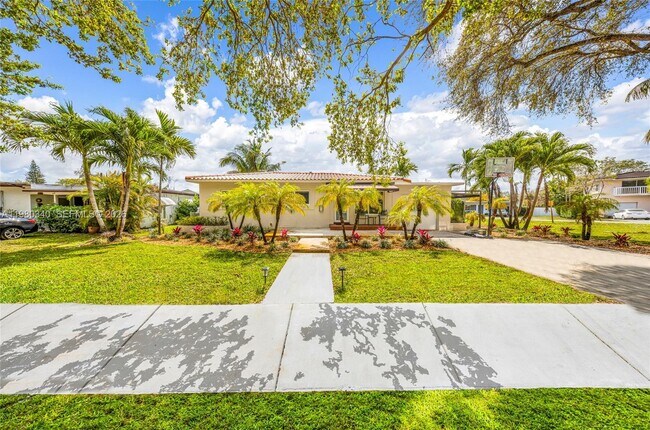 Building Photo - 172 Bentley Dr