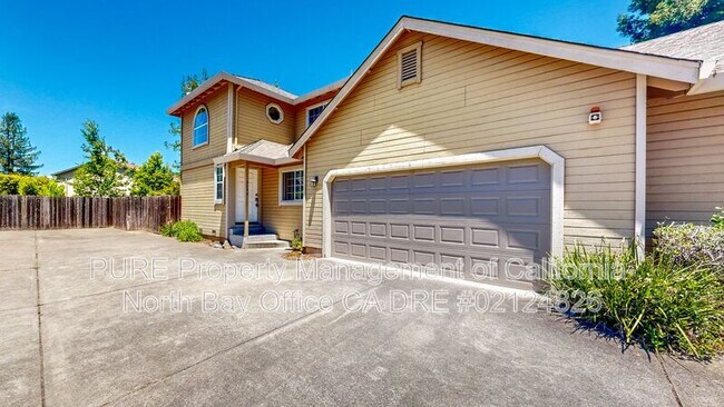 Building Photo - 5075 Charmian Dr