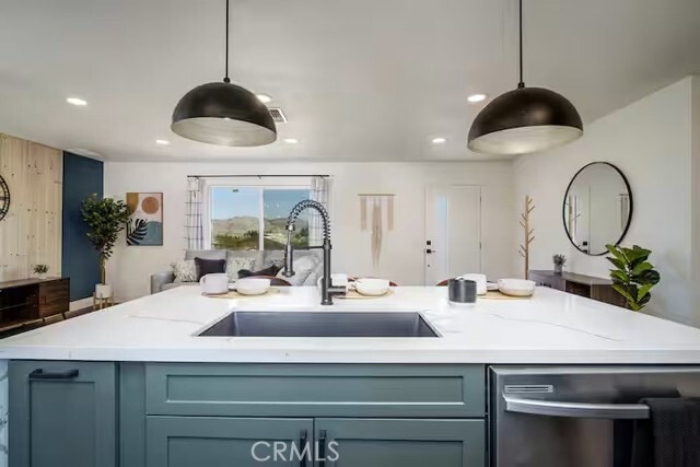 Building Photo - 61471 El Cajon Dr