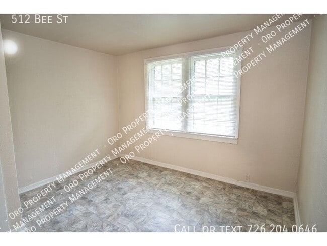 Building Photo - 512 Bee St