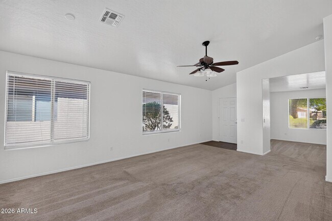 Building Photo - 13737 W Peck Dr