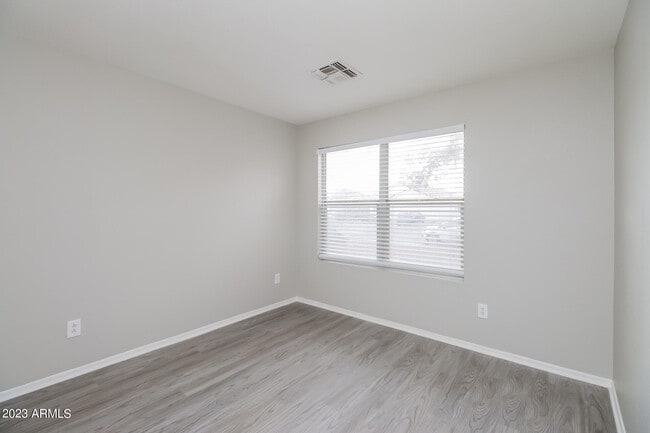 Building Photo - 8116 E Onza Ave