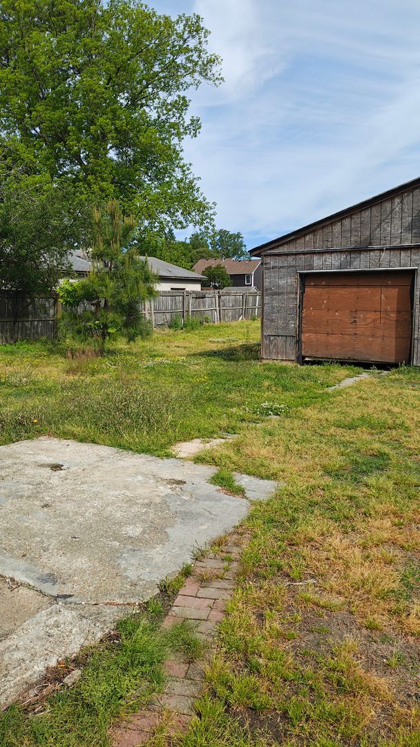 Building Photo - 3 Bed 1 Bath Home for Rent in Norfolk!
