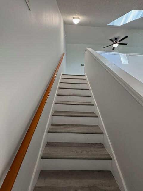 Building Photo - 1123 Northview Dr