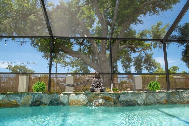 Building Photo - 1010 Joyce Ct