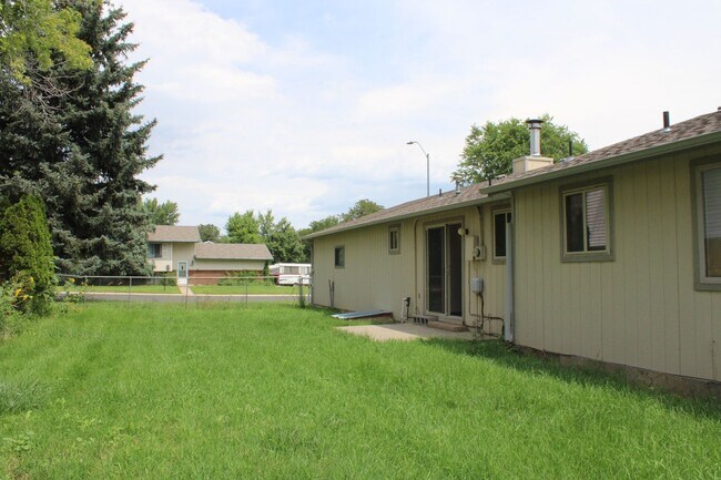 Building Photo - Comfortable 3-Bedroom Living in Northwest Fort Collins