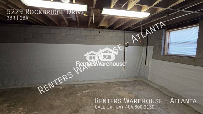Building Photo - 5229 Rockbridge Dr