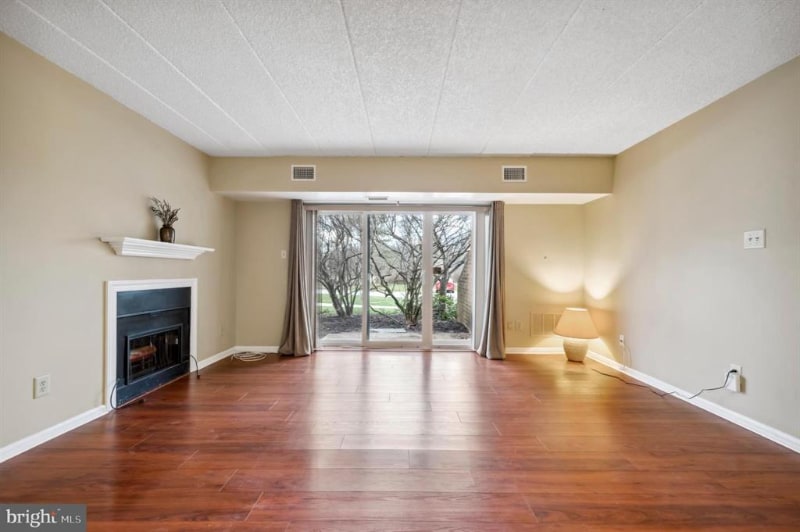 Building Photo - 70 Le Forge Ct