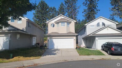Building Photo - 3 Bedroom 2.5 Bath Home In Eagle Ridge - A...