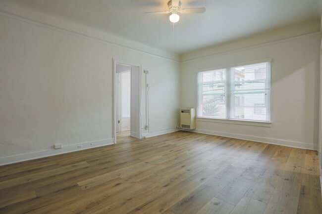 Floorplan - Catalina Apartments