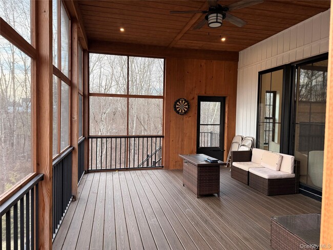 Building Photo - 6 Conifer Ct