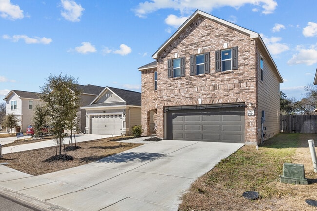 Building Photo - 1915 Overlook Knoll