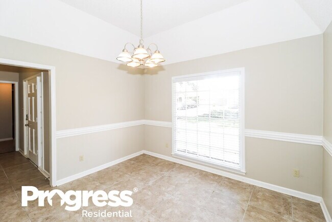 Building Photo - 8699 Old Post Rd