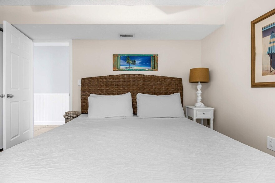 Building Photo - 1145 S Atlantic Ave