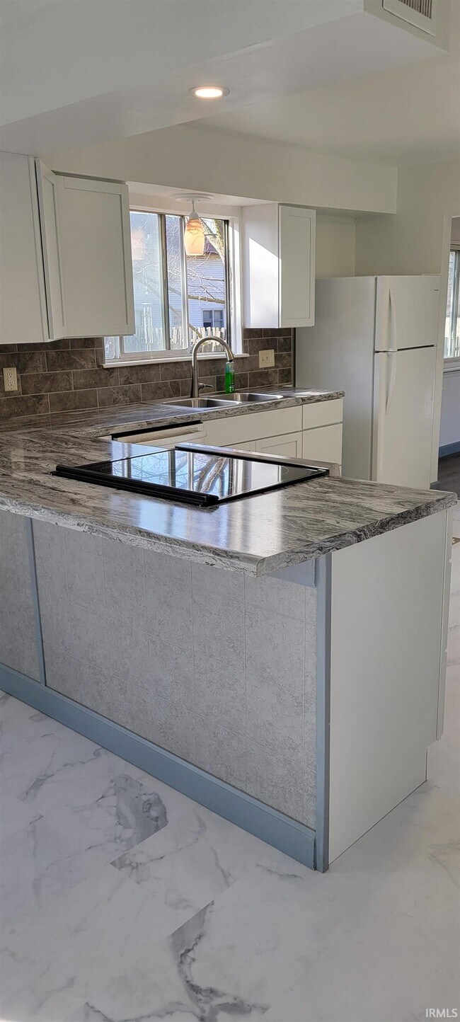 Building Photo - 2772 Alexandria Ct