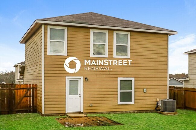Building Photo - 3 Bedroom Pet-Friendly Home in SAN ANTONIO, TX with Main Street Renewal