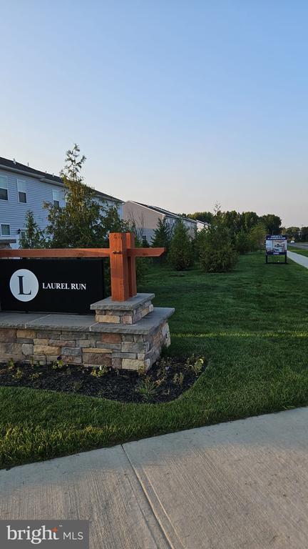 Building Photo - 18 Elliot Ln