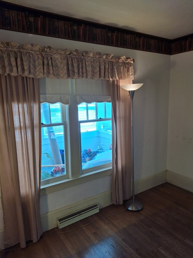 Building Photo - 46 Pine