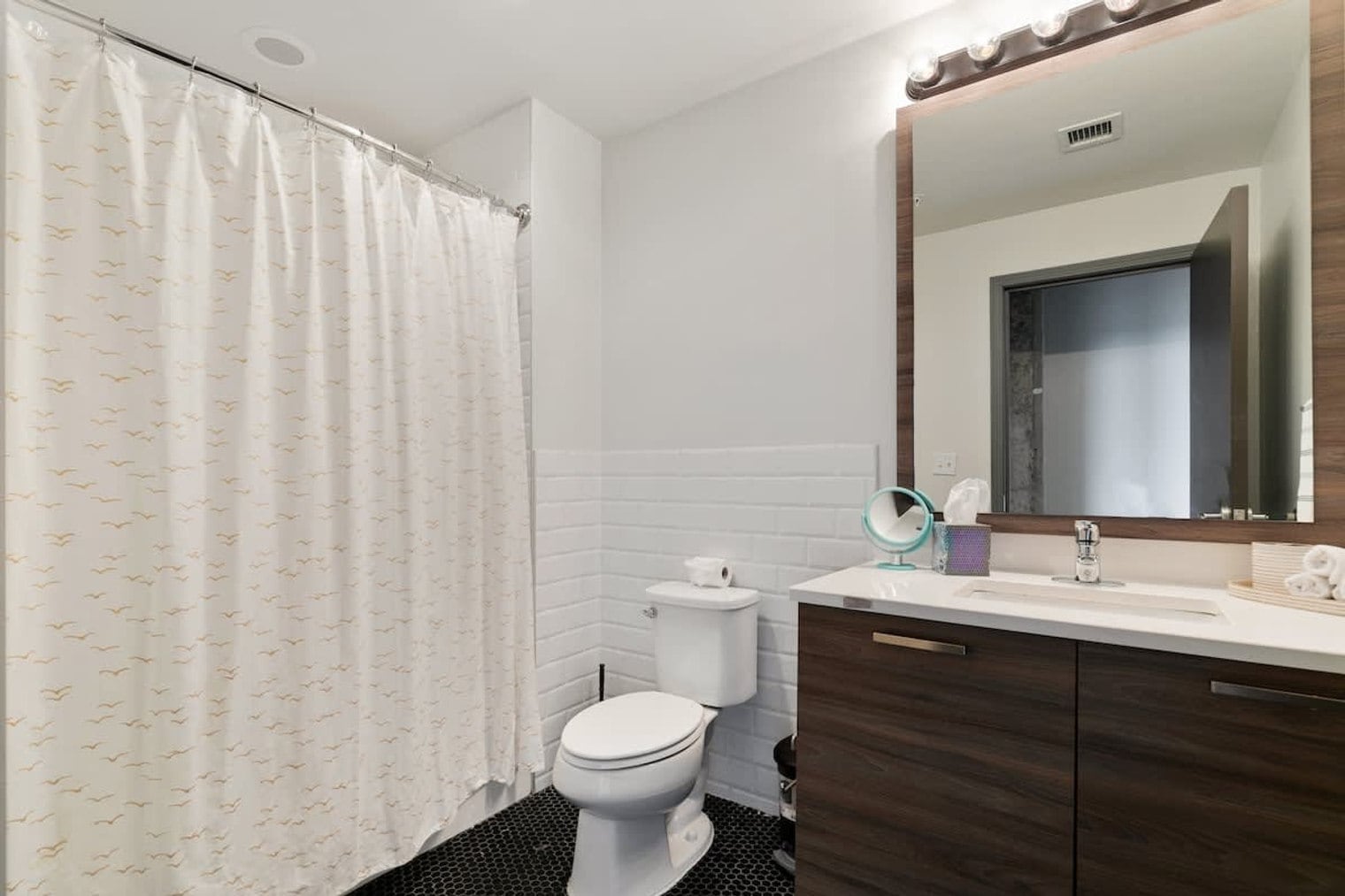 Building Photo - 500 S Ervay St