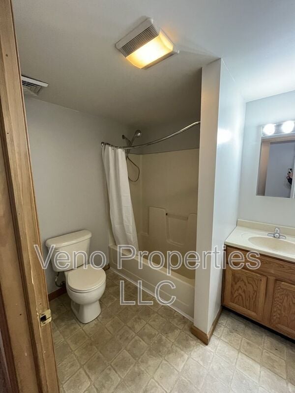 Building Photo - 12 Gas Plant Rd