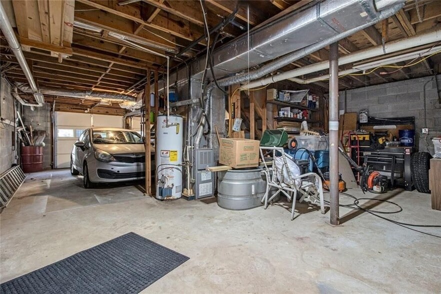 Building Photo - 8212 Lullwater Ct