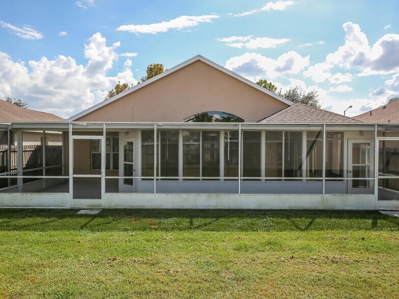 Building Photo - 22646 Hawk Hill Loop