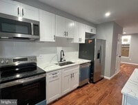 Building Photo - 220 N Montford Ave