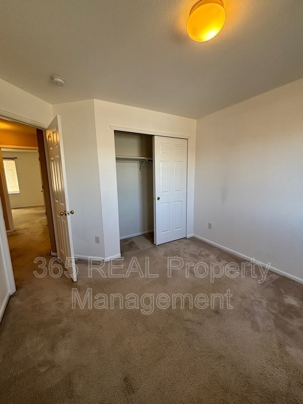 Building Photo - 10108 W 13th St