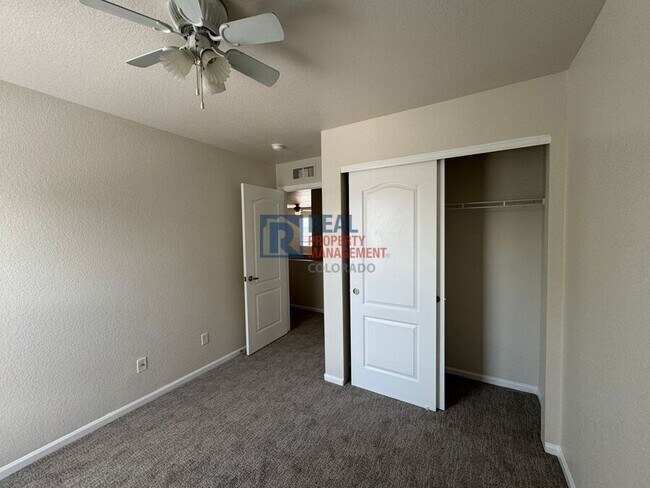 Building Photo - 18613 E Chaffee Pl