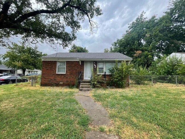 Building Photo - 552 E Grumman Dr