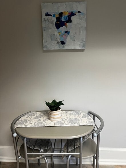 Building Photo - 24 S River St