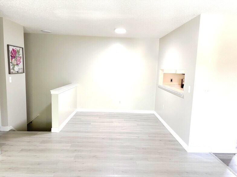 Building Photo - 44850 Bayview Dr
